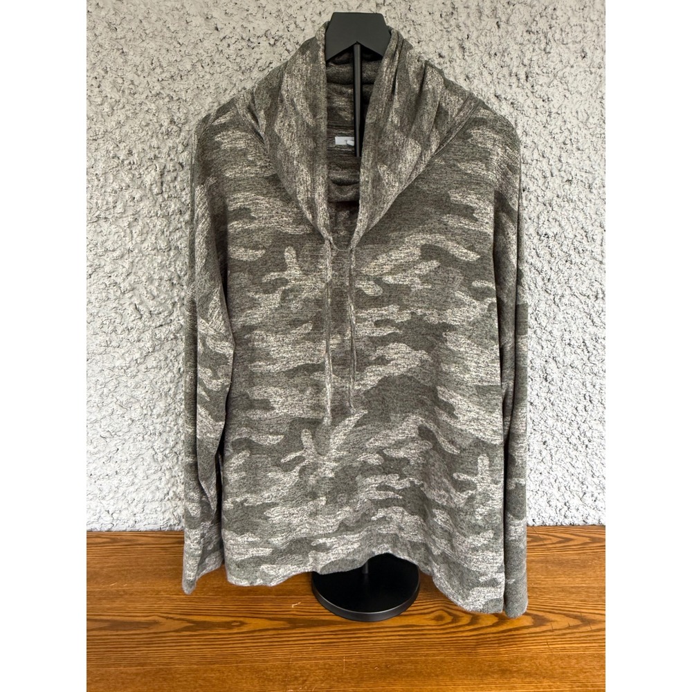 Maurices Womens 2X Grey Camo Cowl Neck Long Sleeve Top Stretch Knit Pullover